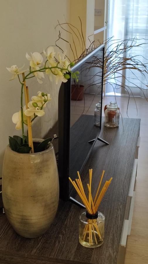 Isabella Modern Flat City Center Nicosia Luaran gambar